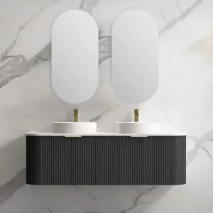 Нестандартные решения с черным шкафом