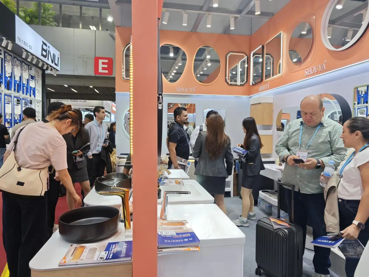 SHOUYA's Bathroom Vanity Shine at the 138th Canton Fair (2)