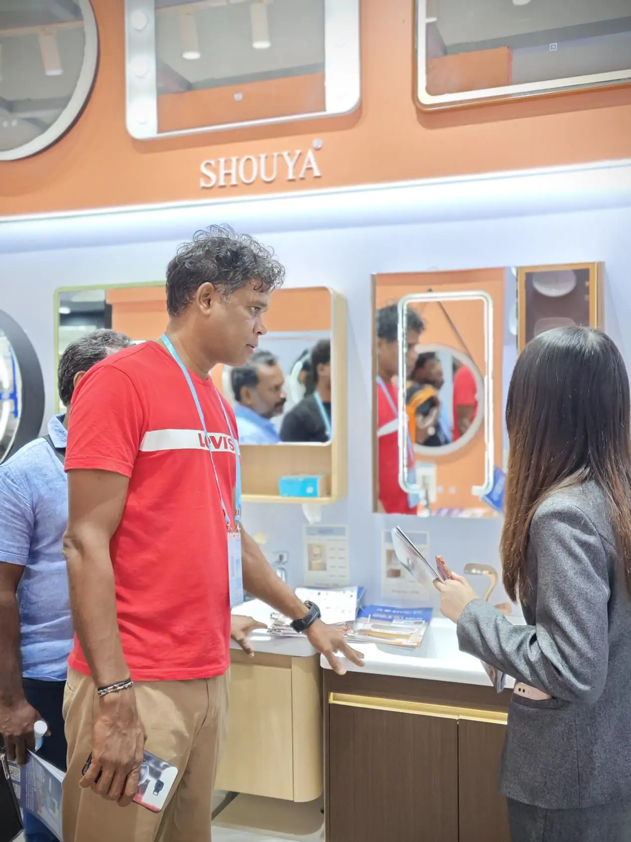SHOUYA's Bathroom Vanity Shine at the 138th Canton Fair Market Insights (1)