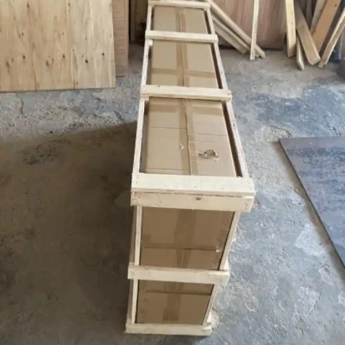 Shouya Ensures Safe Bathroom Vanity Export Packaging Loading Container